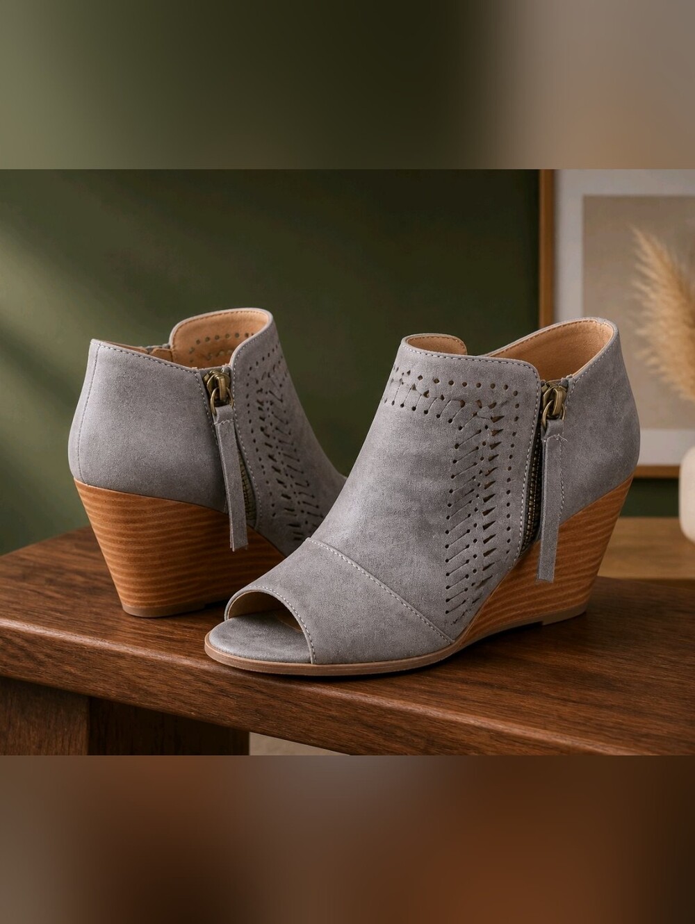 Ccocci Vintage Boho Grey Perforated Peep Toe Wedge Ankle Booties Women's Size 8